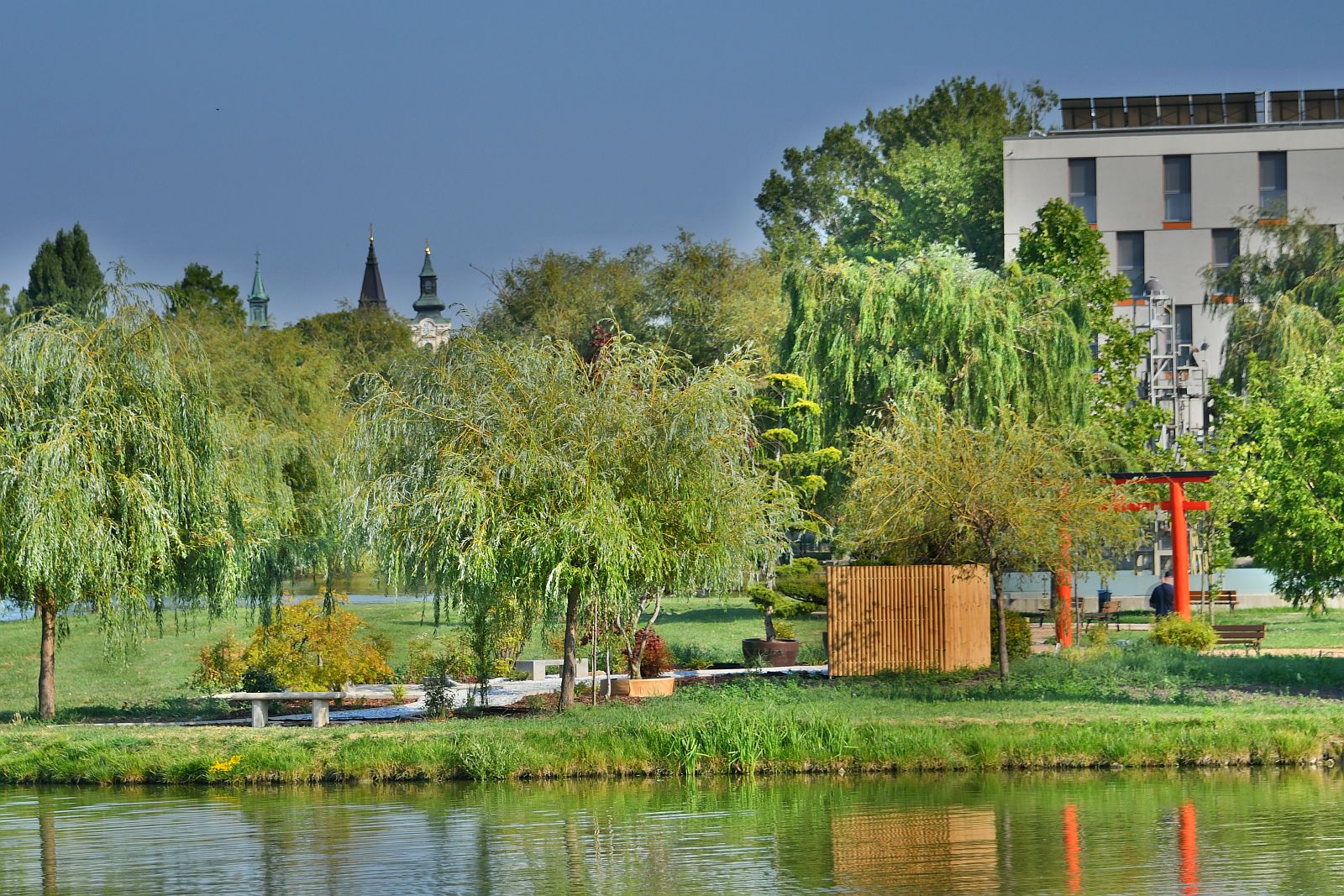 Vigyázzunk közösen a japánkertre a Csónakázó-tó szigetén